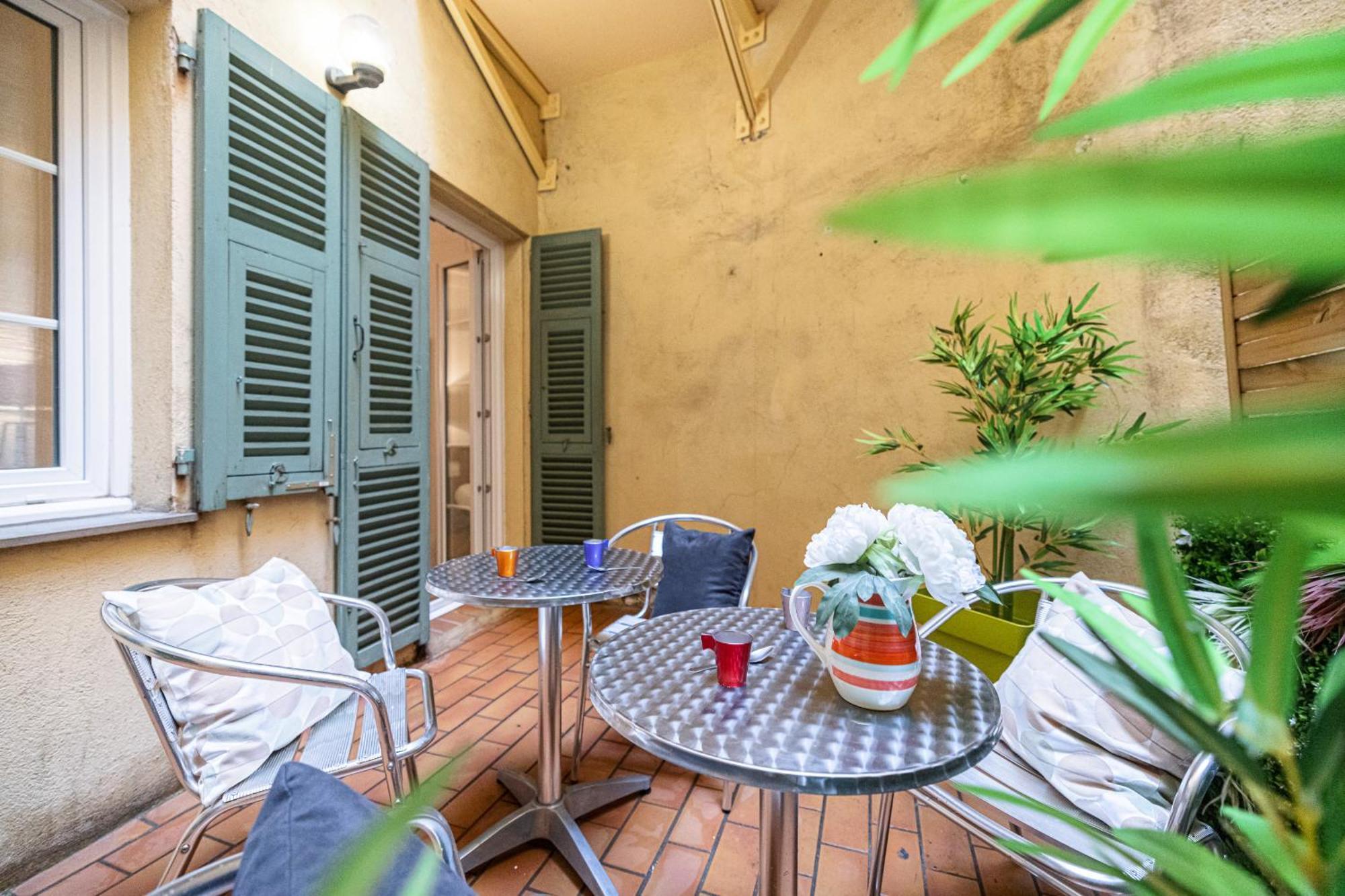 Large One Bedroom Flat In The Old Town Appartement Nice